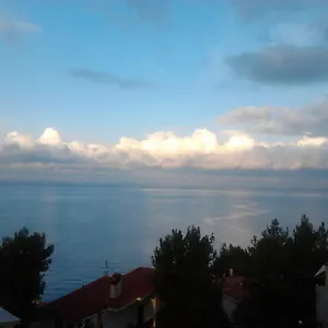Apartament Stefania, Neos Marmaras
