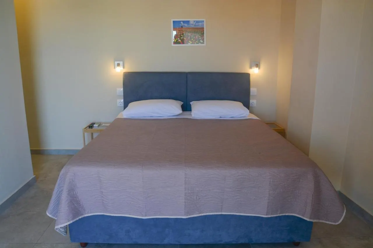 Villa Nikos Neos Marmaras